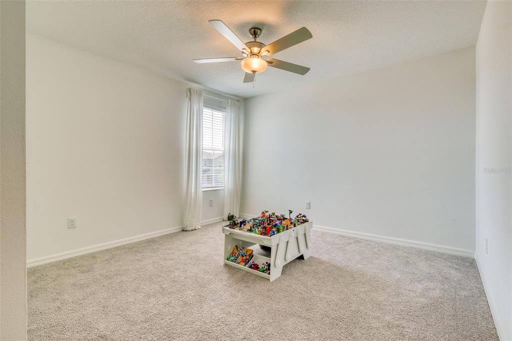 For Rent: $2,500 (5 beds, 2 baths, 2389 Square Feet)