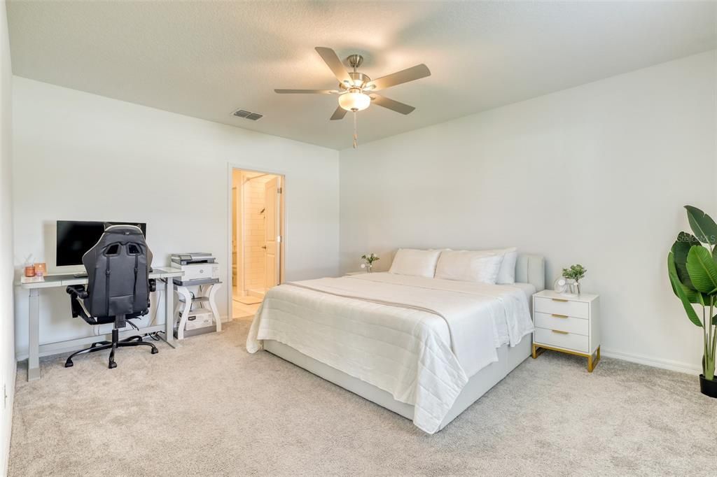 For Rent: $2,500 (5 beds, 2 baths, 2389 Square Feet)