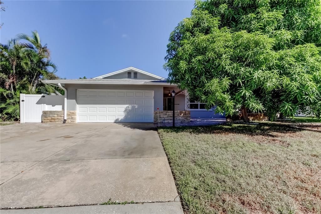 На продажу: $400,000 (2 спален, 2 ванн, 1453 Квадратных фут)