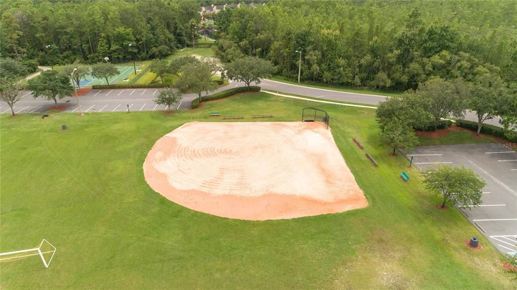 For Sale: $650,000 (4 beds, 2 baths, 2506 Square Feet)