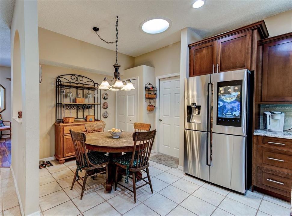 For Sale: $650,000 (4 beds, 2 baths, 2506 Square Feet)