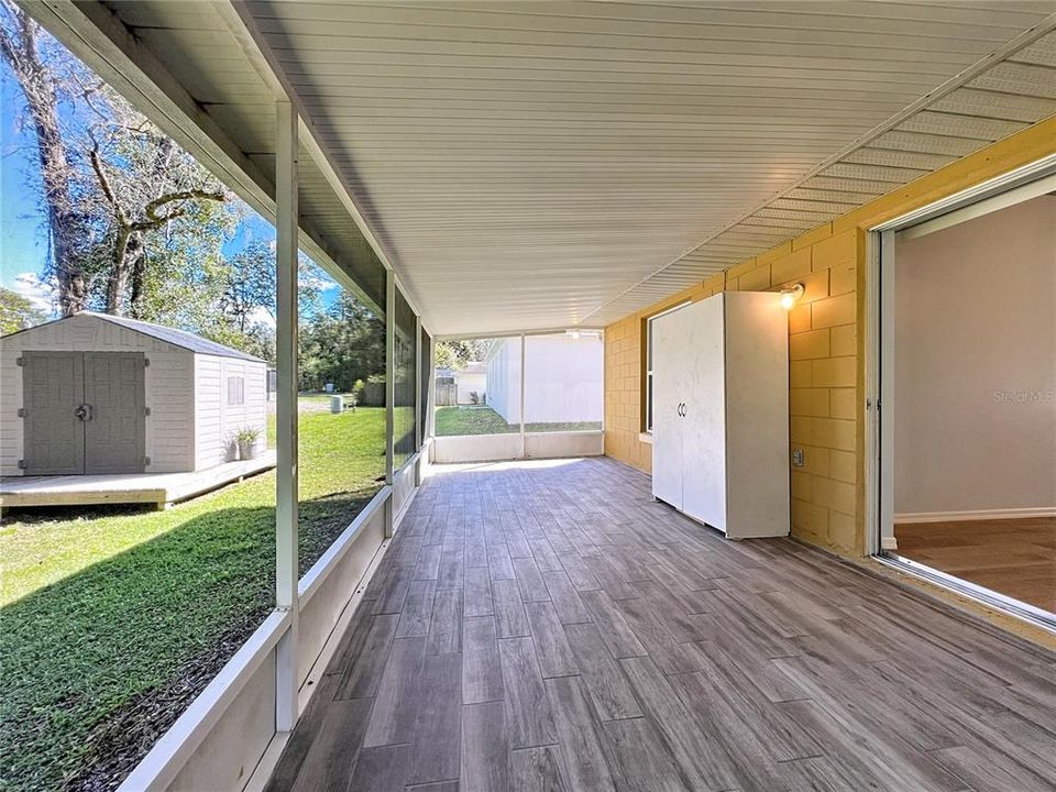 Active With Contract: $299,000 (3 beds, 2 baths, 1216 Square Feet)