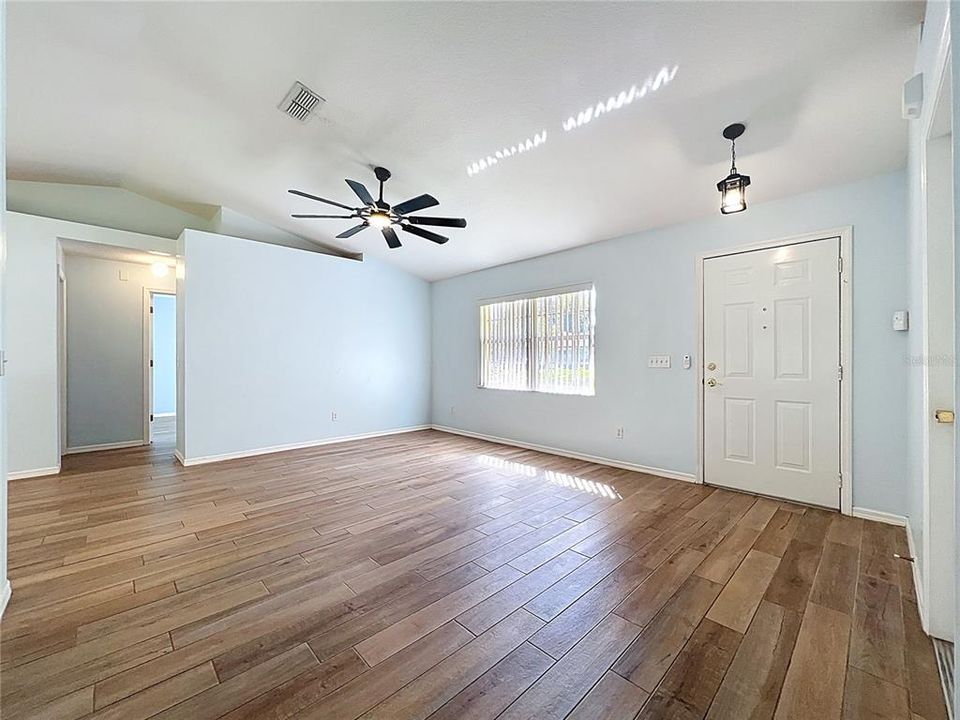 Active With Contract: $299,000 (3 beds, 2 baths, 1216 Square Feet)