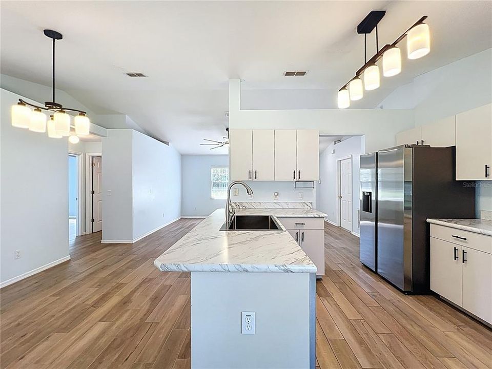 Active With Contract: $299,000 (3 beds, 2 baths, 1216 Square Feet)