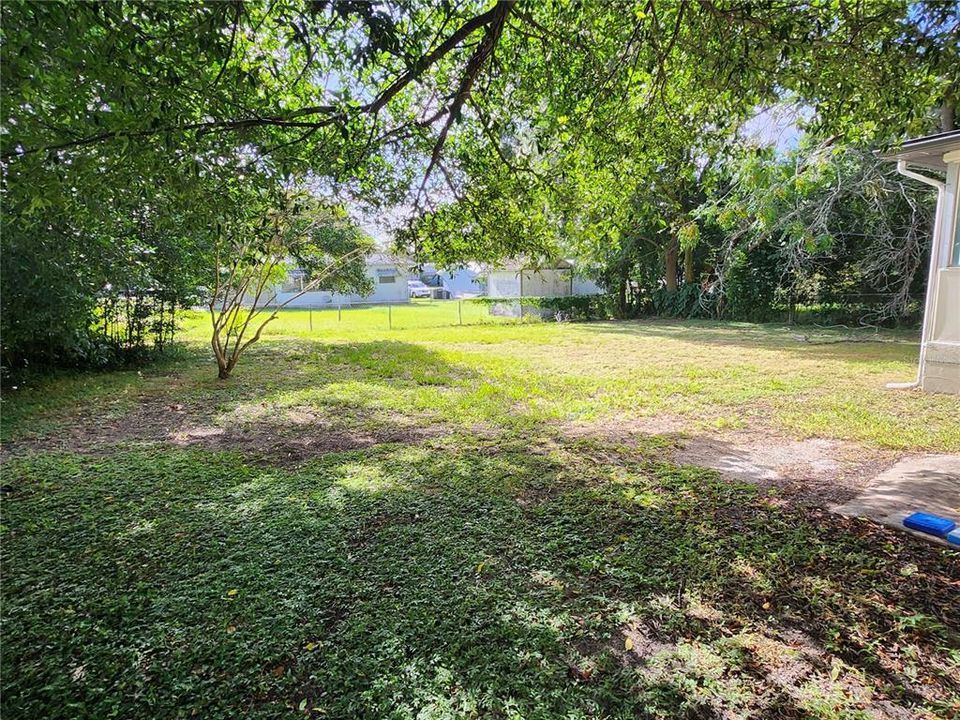 For Rent: $1,399 (3 beds, 1 baths, 840 Square Feet)