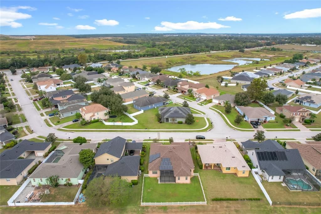 Под контрактом: $419,000 (3 спален, 2 ванн, 2297 Квадратных фут)