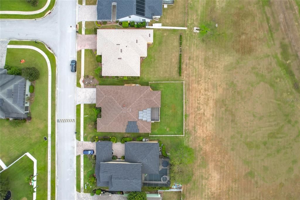 Под контрактом: $419,000 (3 спален, 2 ванн, 2297 Квадратных фут)