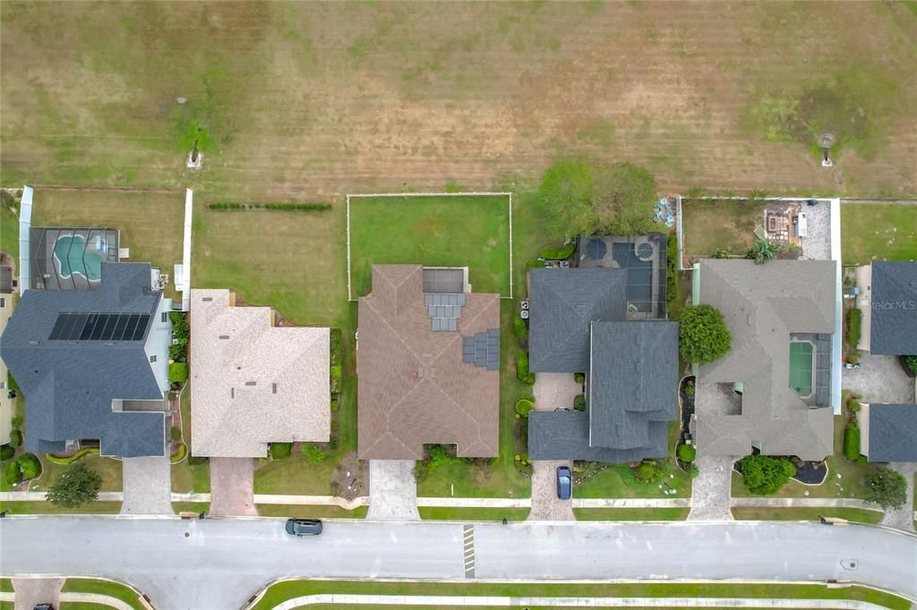 Под контрактом: $419,000 (3 спален, 2 ванн, 2297 Квадратных фут)