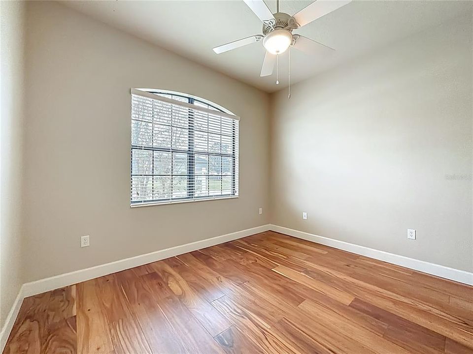 Под контрактом: $419,000 (3 спален, 2 ванн, 2297 Квадратных фут)