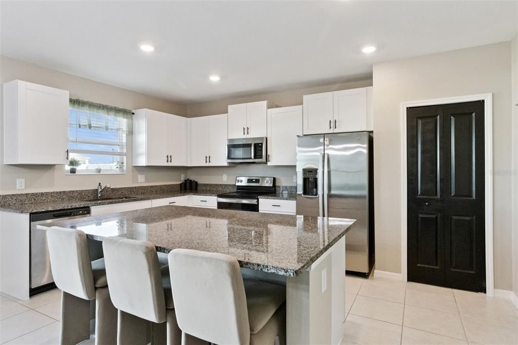 Active With Contract: $375,000 (4 beds, 2 baths, 2587 Square Feet)