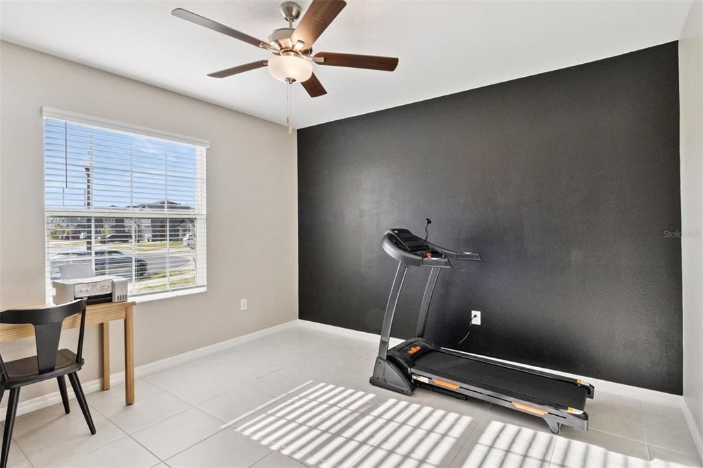 Active With Contract: $375,000 (4 beds, 2 baths, 2587 Square Feet)