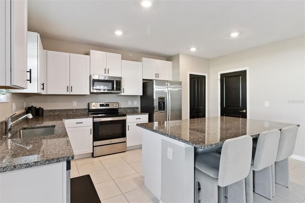 Active With Contract: $375,000 (4 beds, 2 baths, 2587 Square Feet)