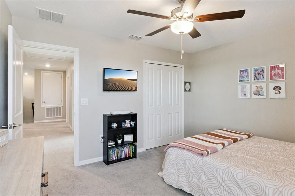 Active With Contract: $375,000 (4 beds, 2 baths, 2587 Square Feet)