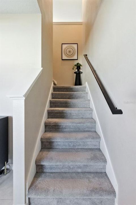 Active With Contract: $375,000 (4 beds, 2 baths, 2587 Square Feet)