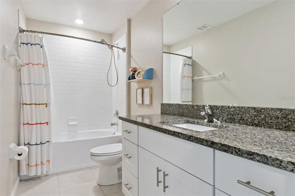 Active With Contract: $375,000 (4 beds, 2 baths, 2587 Square Feet)