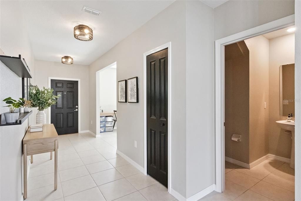 Active With Contract: $375,000 (4 beds, 2 baths, 2587 Square Feet)