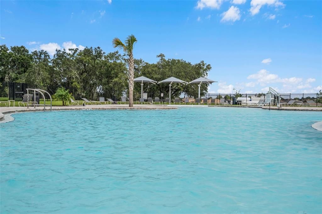 Active With Contract: $375,000 (4 beds, 2 baths, 2587 Square Feet)