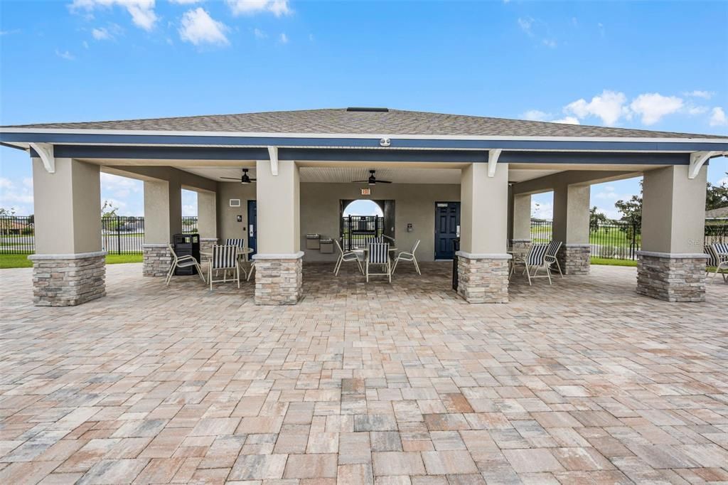 Active With Contract: $375,000 (4 beds, 2 baths, 2587 Square Feet)