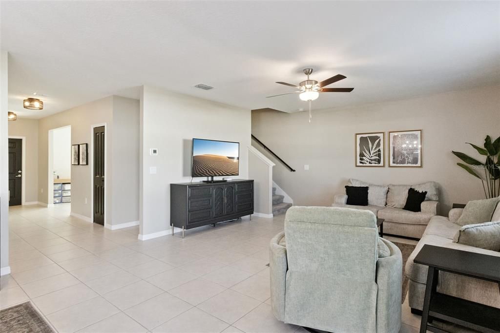 Active With Contract: $375,000 (4 beds, 2 baths, 2587 Square Feet)