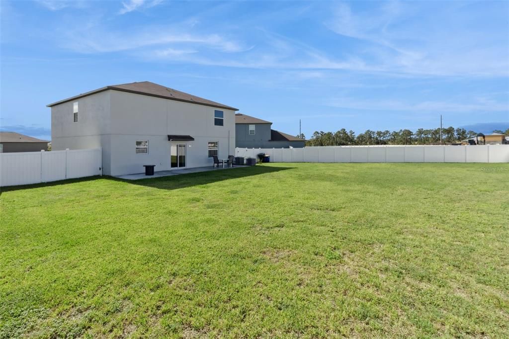 Active With Contract: $375,000 (4 beds, 2 baths, 2587 Square Feet)