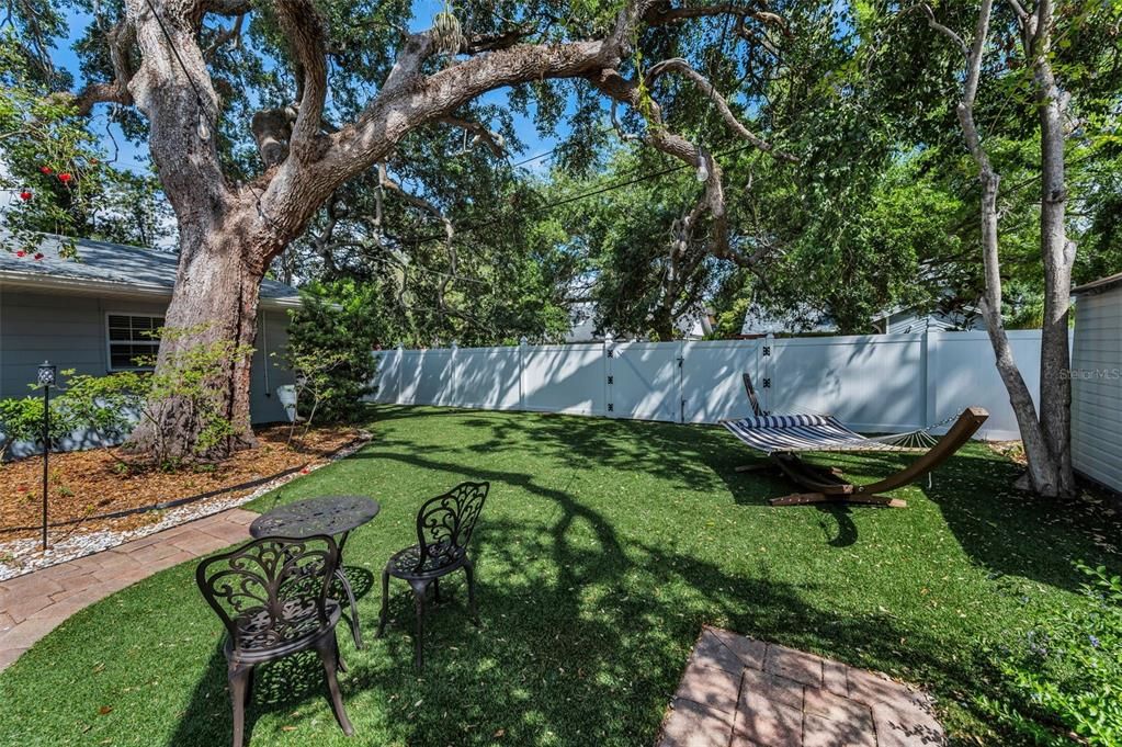 Activo con contrato: $789,000 (3 camas, 2 baños, 1787 Pies cuadrados)