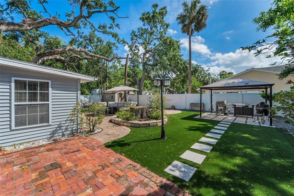 Activo con contrato: $789,000 (3 camas, 2 baños, 1787 Pies cuadrados)