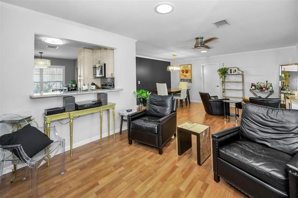 Activo con contrato: $789,000 (3 camas, 2 baños, 1787 Pies cuadrados)