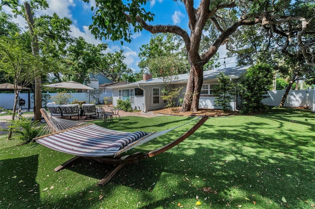 Activo con contrato: $789,000 (3 camas, 2 baños, 1787 Pies cuadrados)