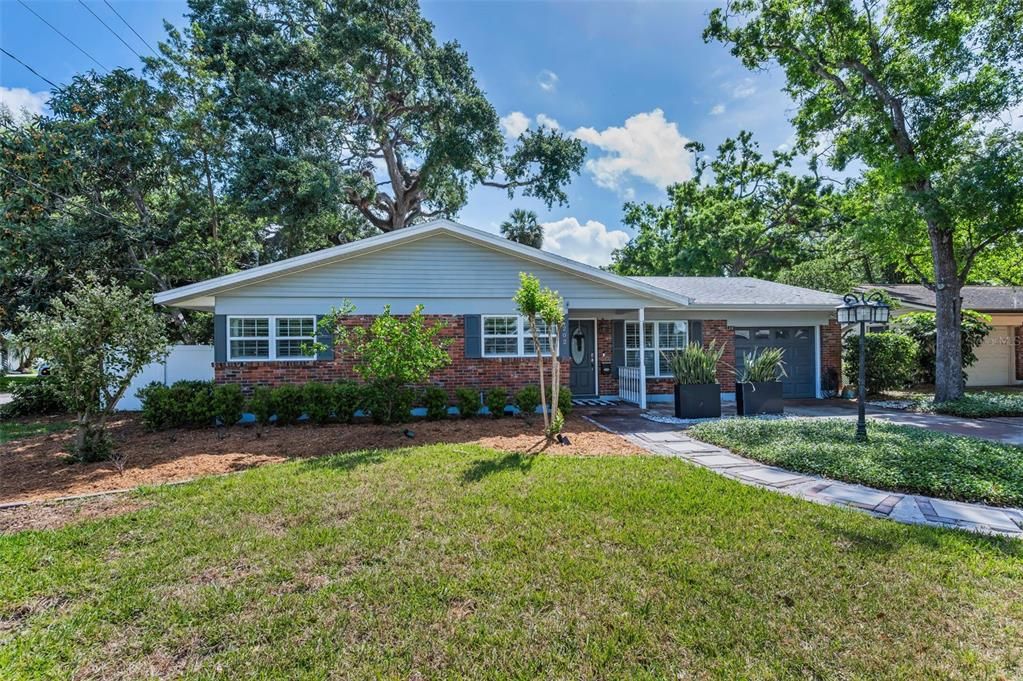 Activo con contrato: $789,000 (3 camas, 2 baños, 1787 Pies cuadrados)