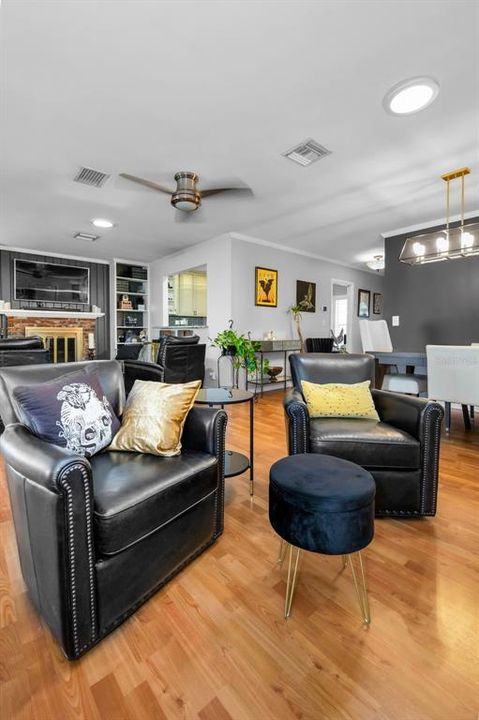 Activo con contrato: $789,000 (3 camas, 2 baños, 1787 Pies cuadrados)