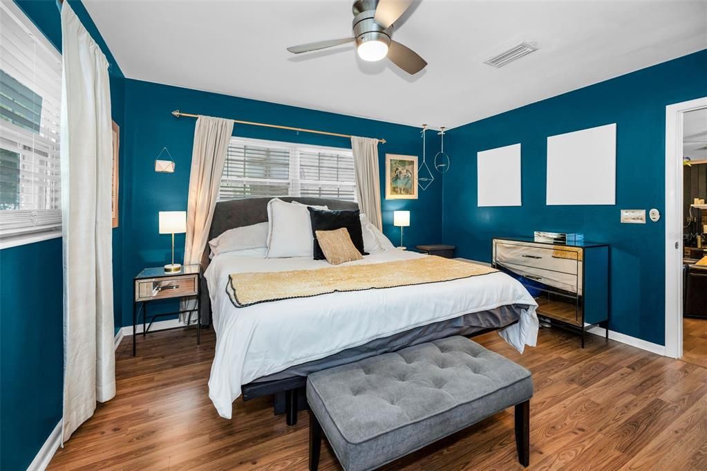 Activo con contrato: $789,000 (3 camas, 2 baños, 1787 Pies cuadrados)