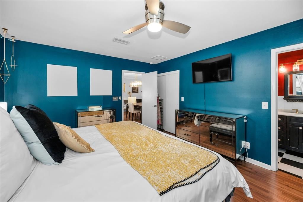 Activo con contrato: $789,000 (3 camas, 2 baños, 1787 Pies cuadrados)