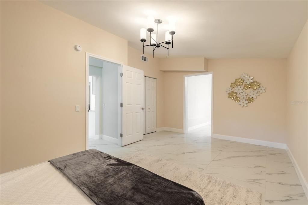 待售: $198,400 (3 贝兹, 1 浴室, 1089 平方英尺)