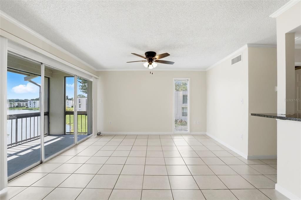 For Sale: $122,900 (1 beds, 1 baths, 633 Square Feet)