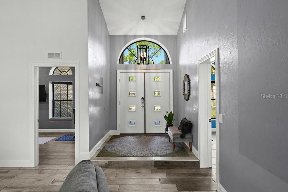 For Sale: $969,000 (5 beds, 4 baths, 3787 Square Feet)