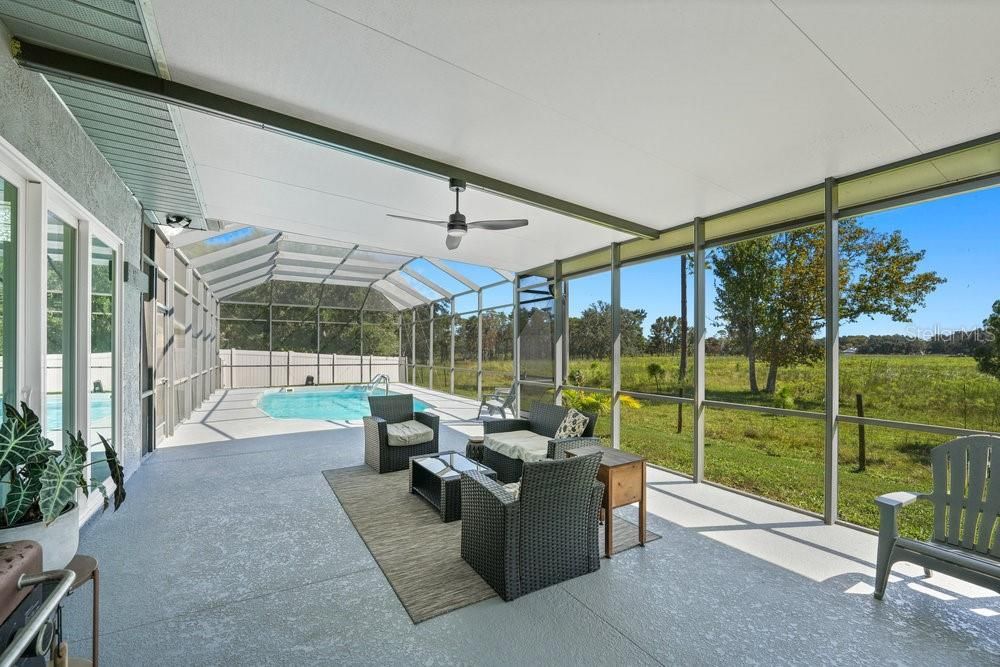 For Sale: $969,000 (5 beds, 4 baths, 3787 Square Feet)