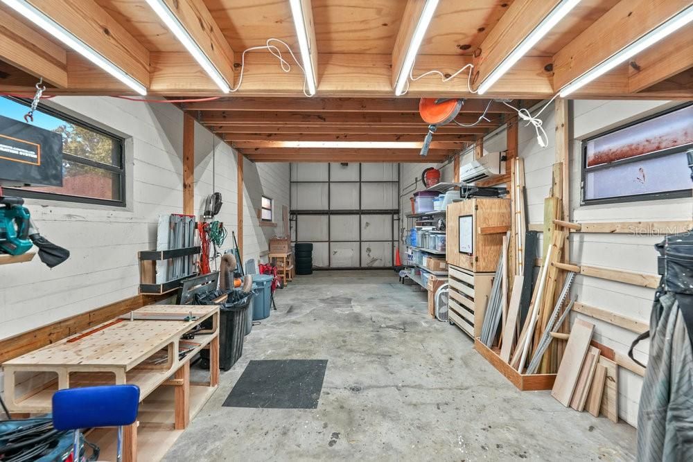 For Sale: $969,000 (5 beds, 4 baths, 3787 Square Feet)