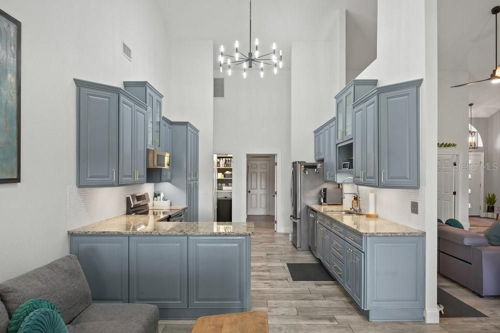 For Sale: $969,000 (5 beds, 4 baths, 3787 Square Feet)