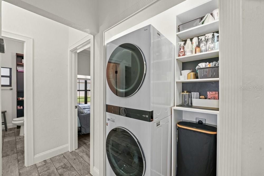 For Sale: $969,000 (5 beds, 4 baths, 3787 Square Feet)