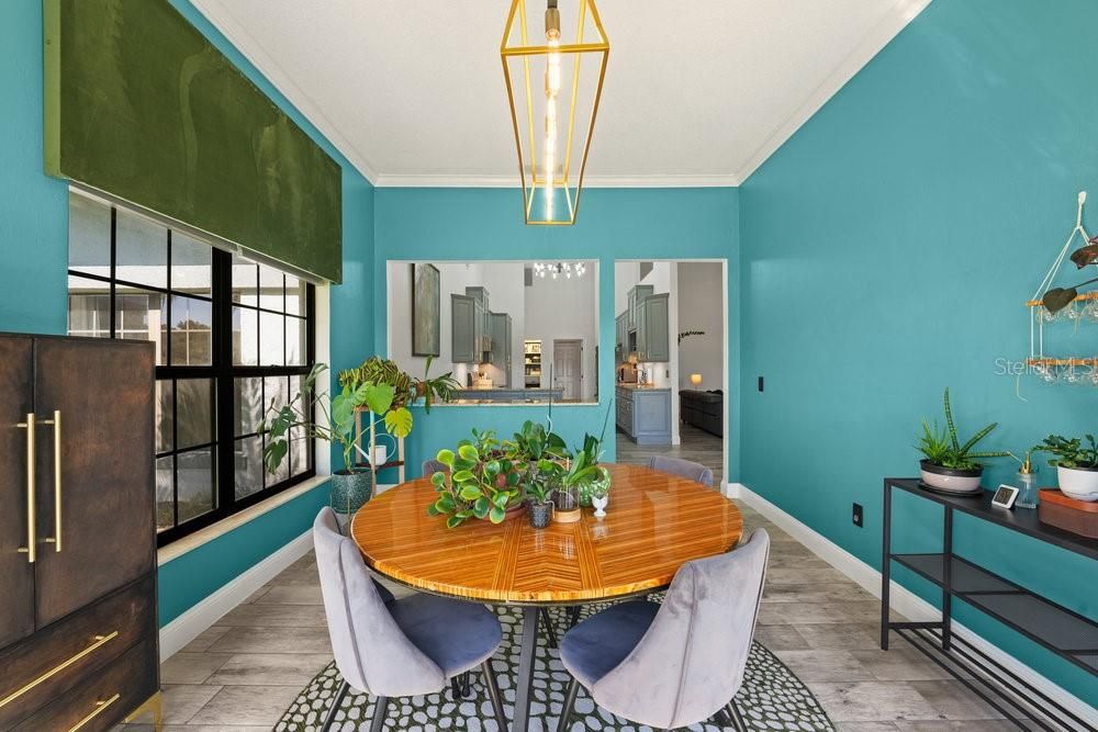 For Sale: $969,000 (5 beds, 4 baths, 3787 Square Feet)