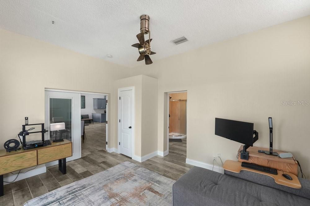 For Sale: $969,000 (5 beds, 4 baths, 3787 Square Feet)