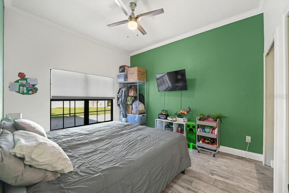 For Sale: $969,000 (5 beds, 4 baths, 3787 Square Feet)