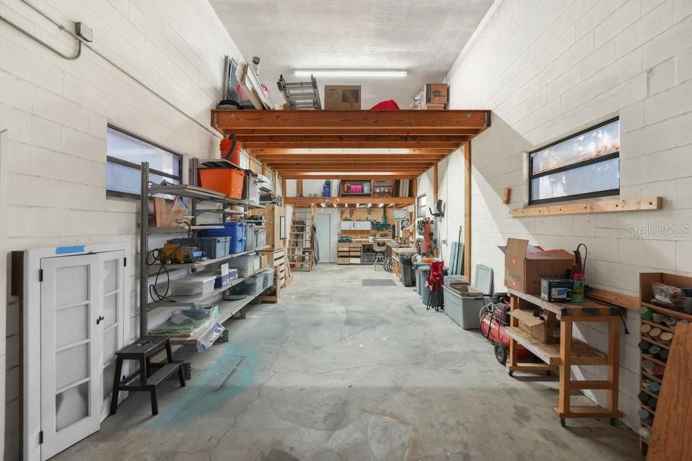 For Sale: $969,000 (5 beds, 4 baths, 3787 Square Feet)