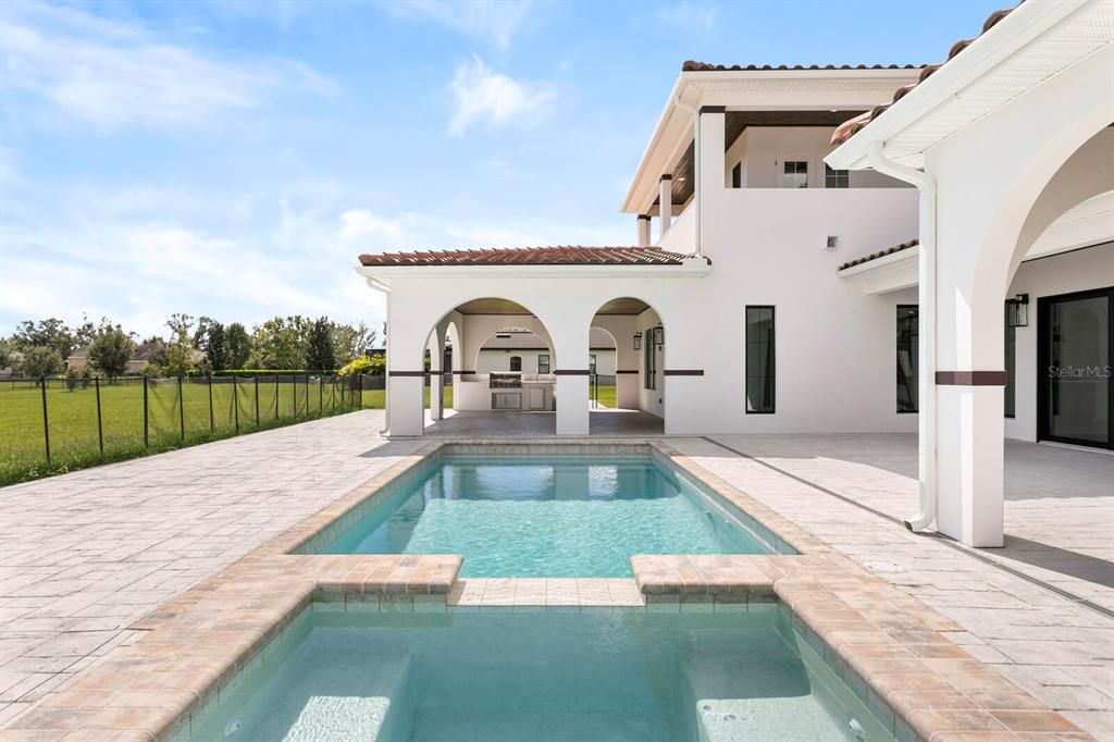 En Venta: $1,450,000 (5 camas, 4 baños, 4130 Pies cuadrados)