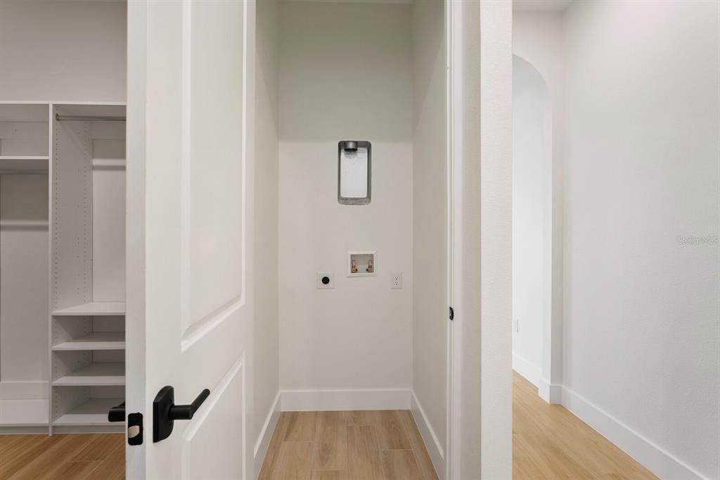 En Venta: $1,450,000 (5 camas, 4 baños, 4130 Pies cuadrados)