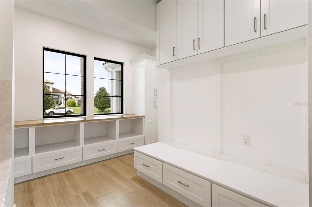 En Venta: $1,450,000 (5 camas, 4 baños, 4130 Pies cuadrados)