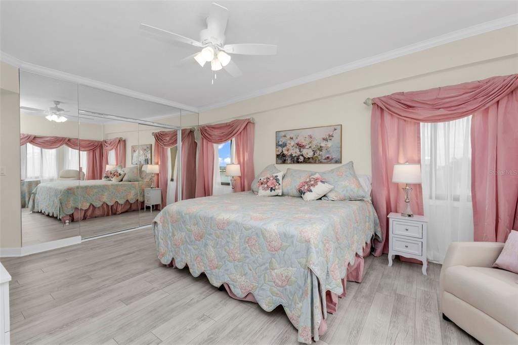 For Sale: $575,000 (3 beds, 2 baths, 2358 Square Feet)