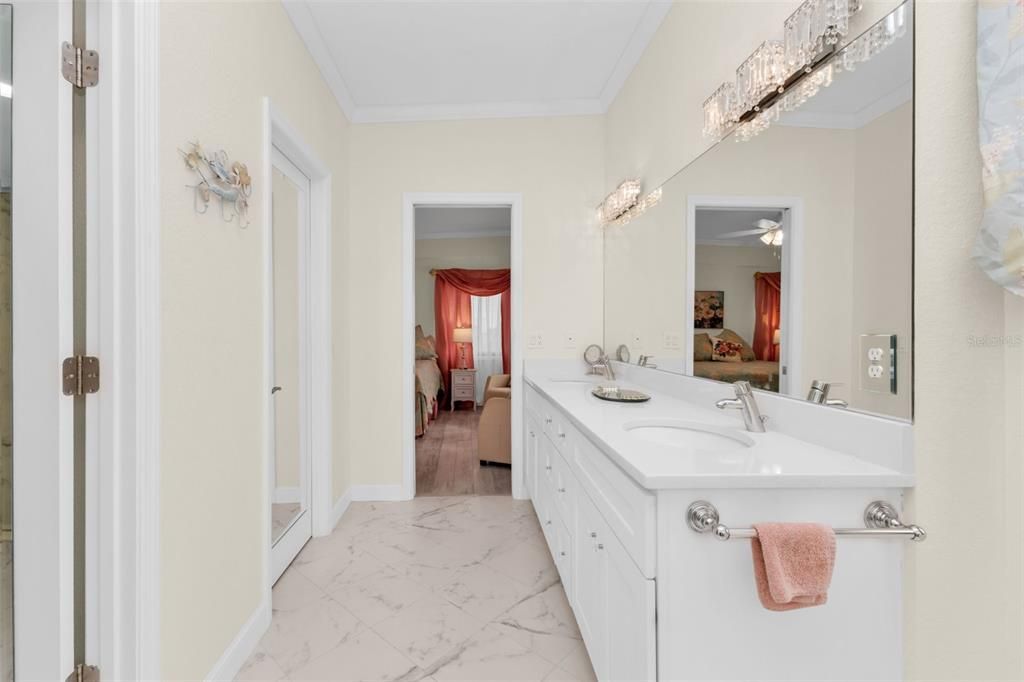 For Sale: $575,000 (3 beds, 2 baths, 2358 Square Feet)