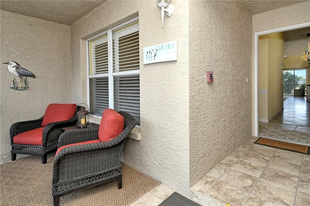 For Sale: $287,000 (2 beds, 2 baths, 1433 Square Feet)