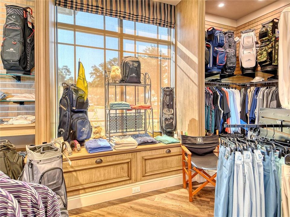 For Sale: $287,000 (2 beds, 2 baths, 1433 Square Feet)